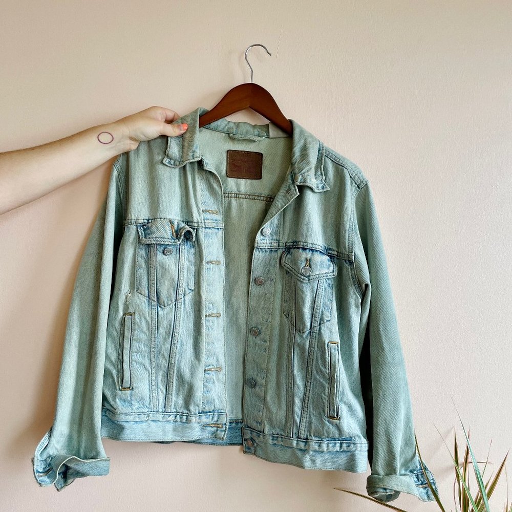 Levi's Vintaged Washed Out Jean Trucker Jacket